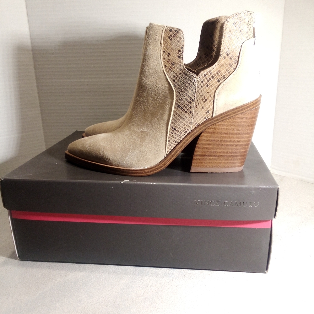 Vince Camuto Western Style Suede & Snake Skin Ankle Boots Woman's Sz. 8